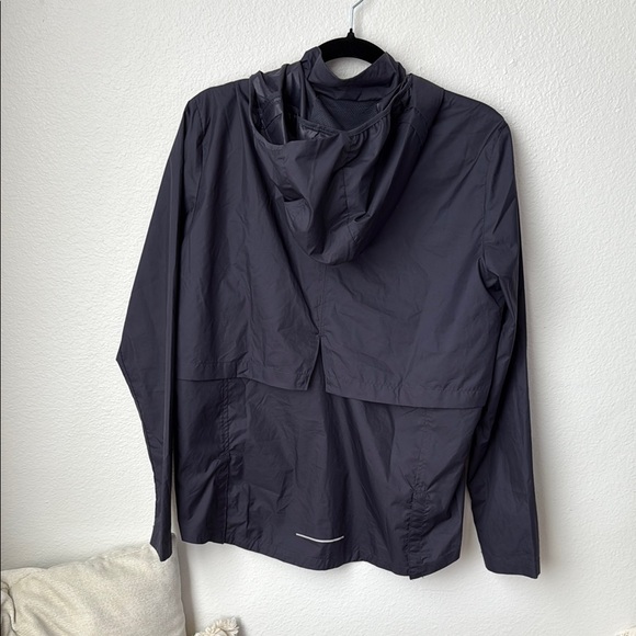 Nike Navy Hooded Rain Jacket/Windbreaker - Picture 2 of 2